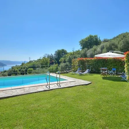 Costa Dei Gelsomini - Sea View, Private Pool Villa Rapallo